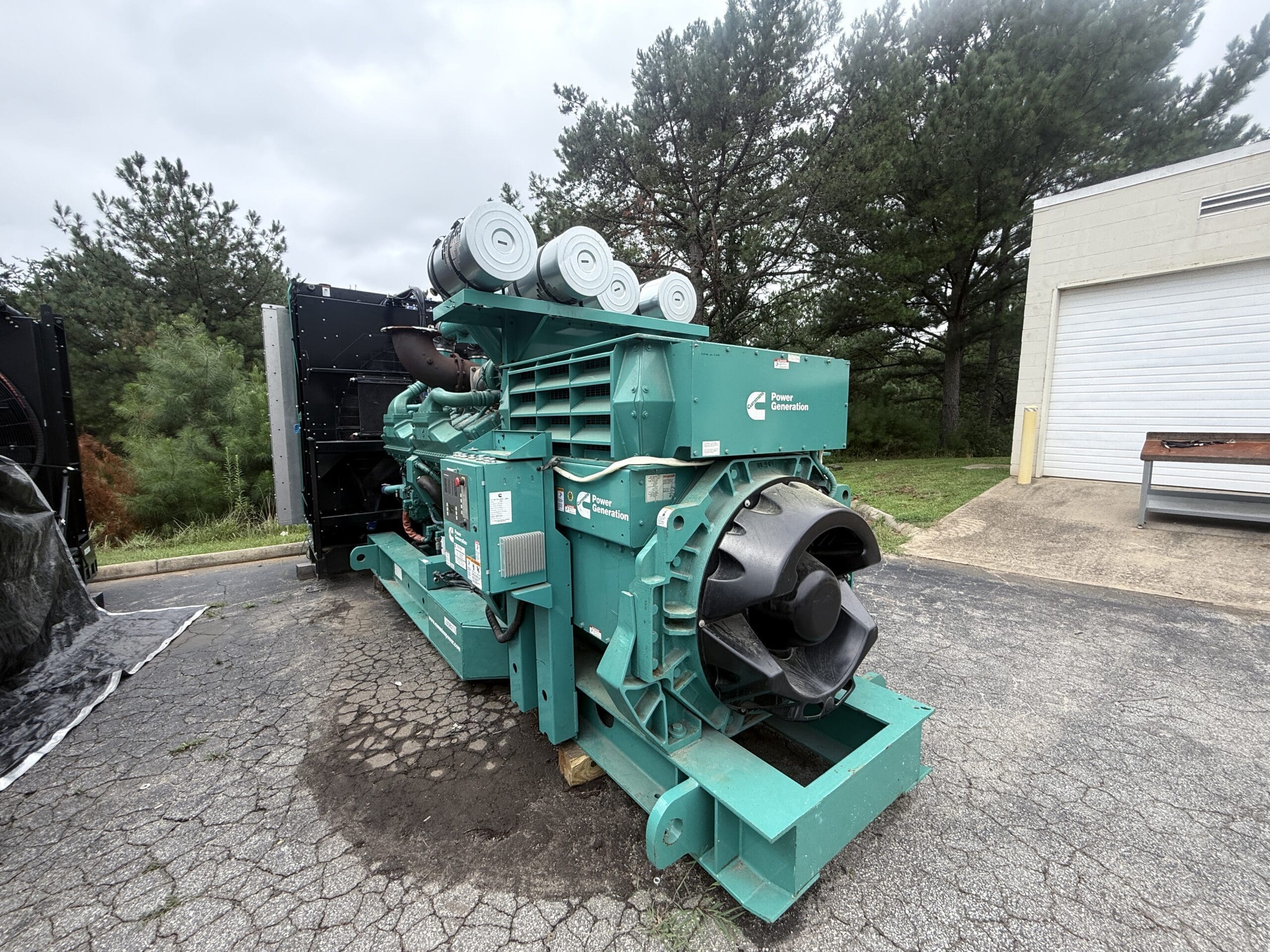 2250 kW Cummins Open Skid Diesel Generator